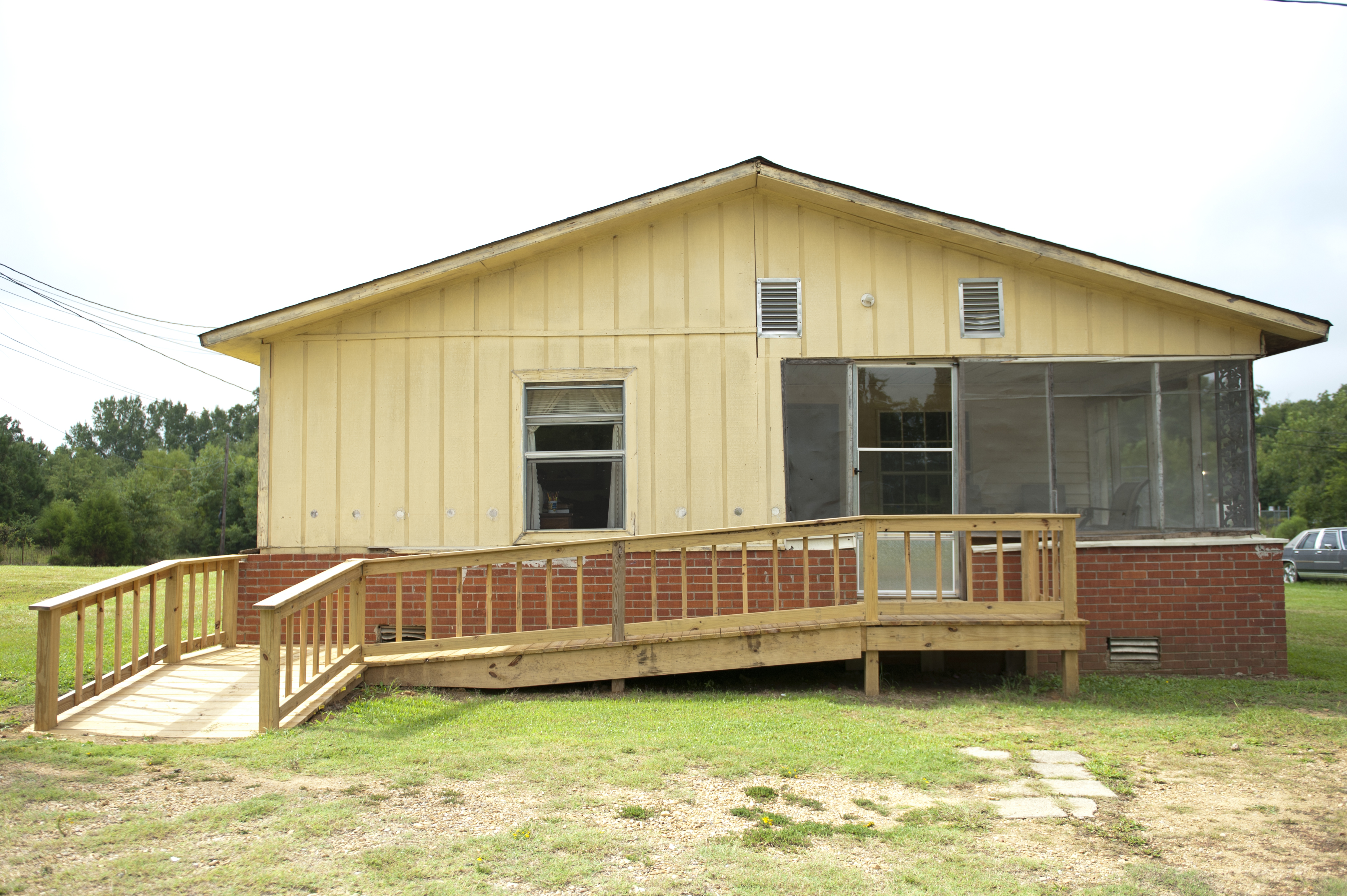 SNAP Grant Funds Wheelchair Ramp for Aberdeen Resident