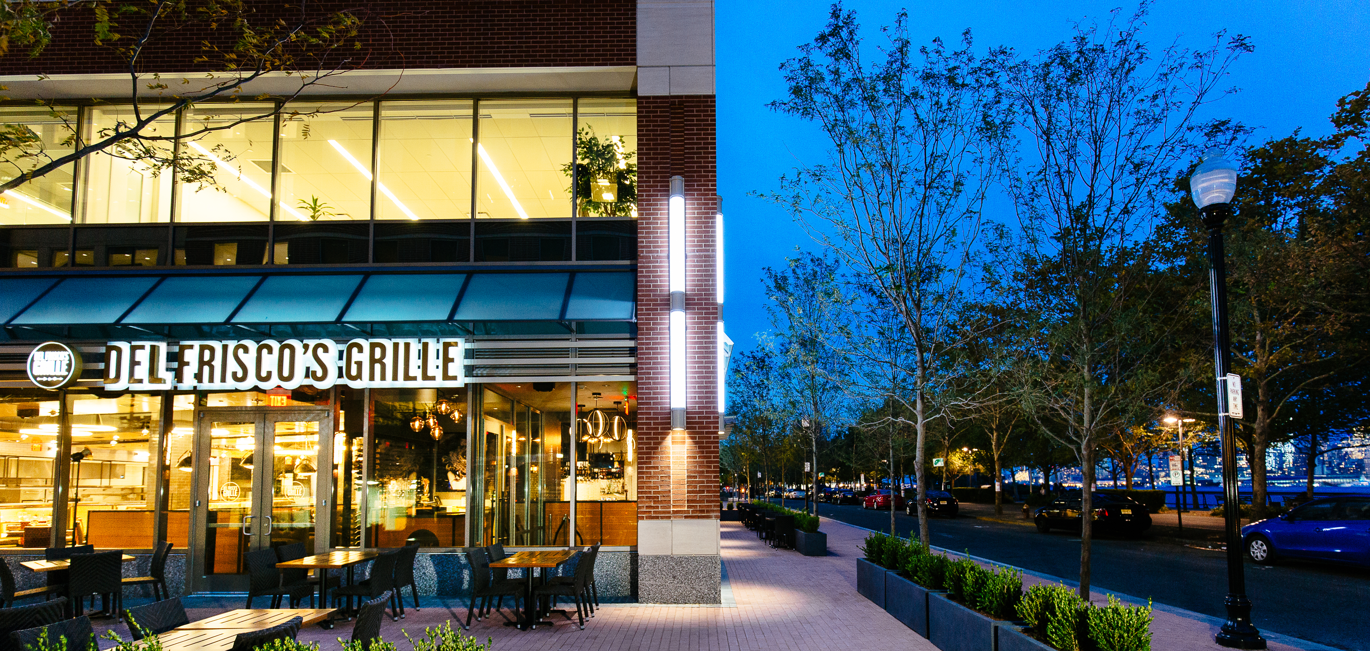 Hoboken Del Frisco's Grille