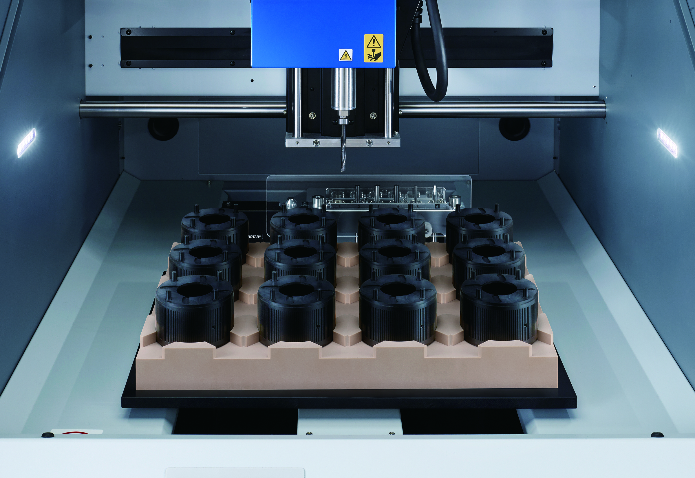 Roland_MODELA_MDX-50_milling_machine