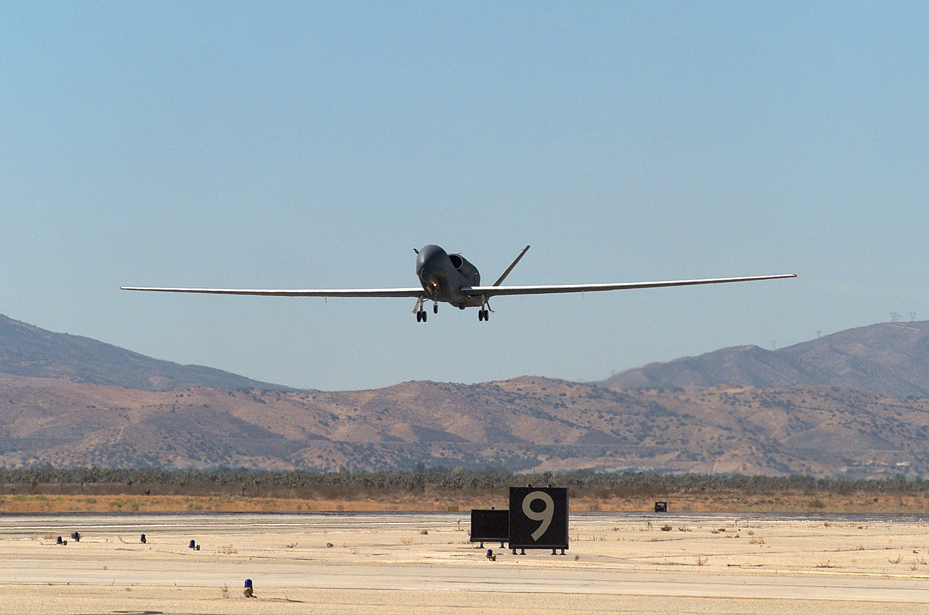 RQ-4A Global Hawk (a)