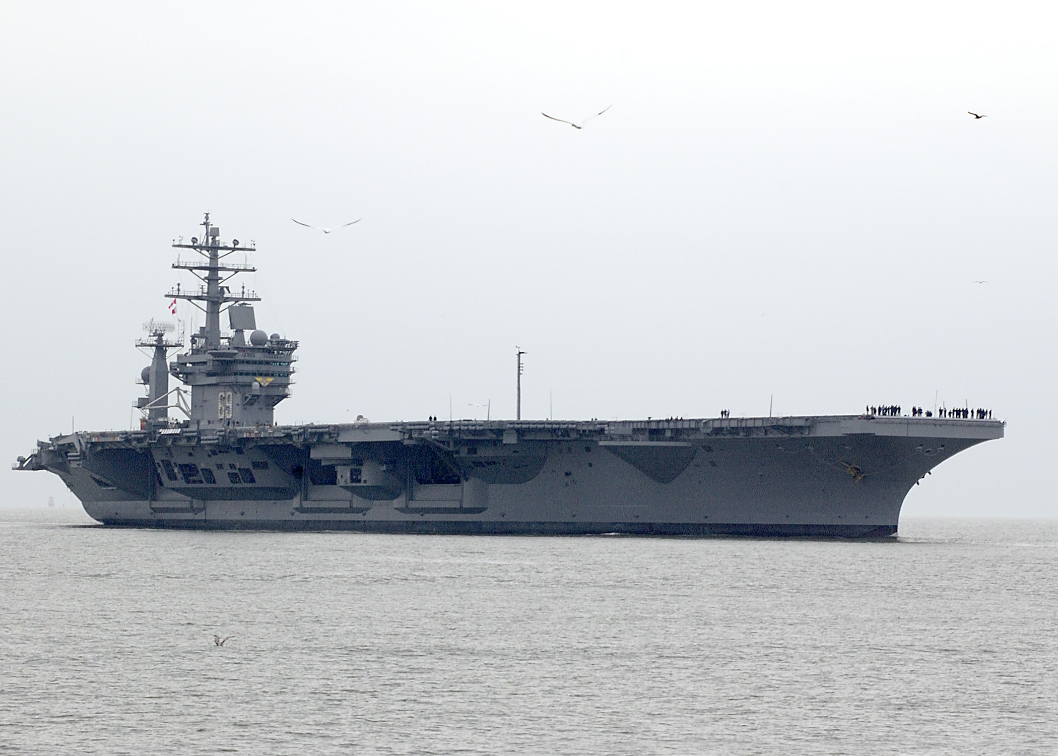 USS Dwight D. Eisenhower (CVN 69)