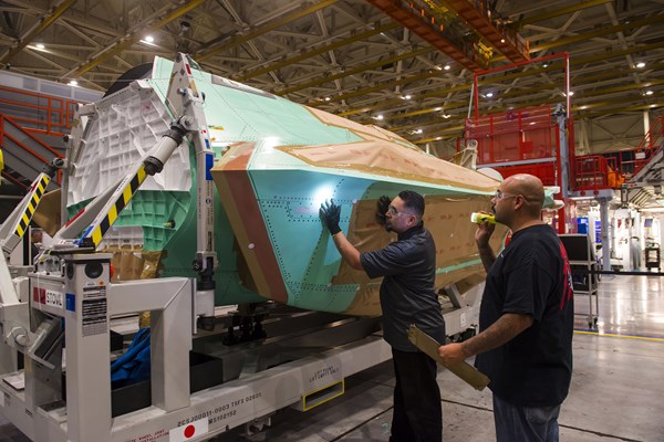 AX-5 Center Fuselage � Preparation for Delivery