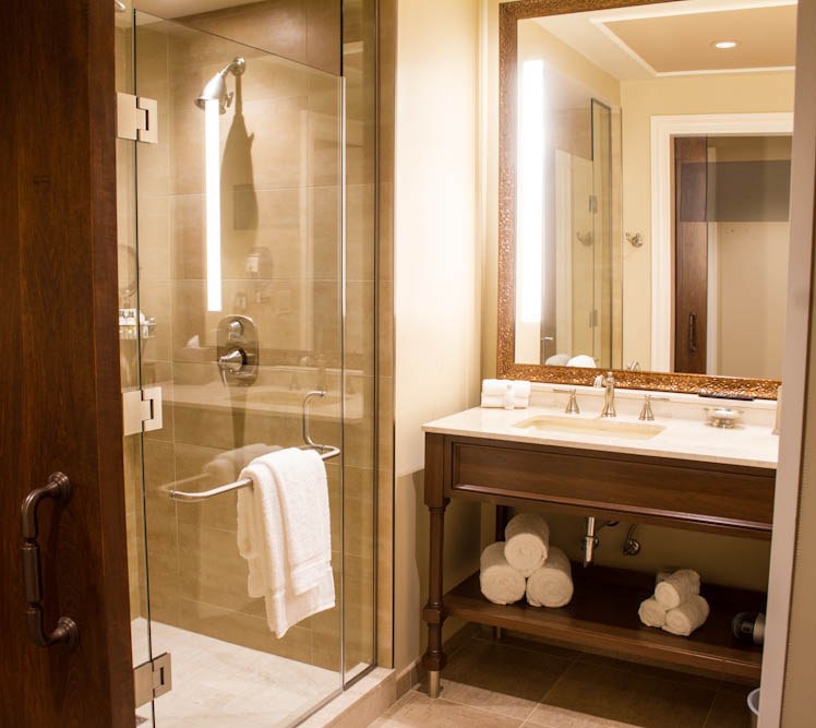 Luxury Bathroom at River City Casino & Hotel